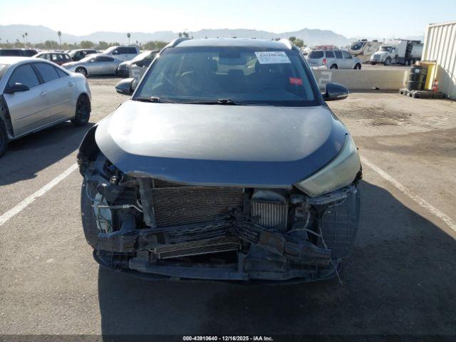 Hyundai TUCSON Limited Image 16