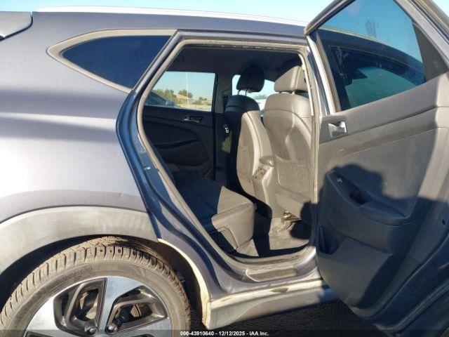 Hyundai TUCSON Limited Image 2