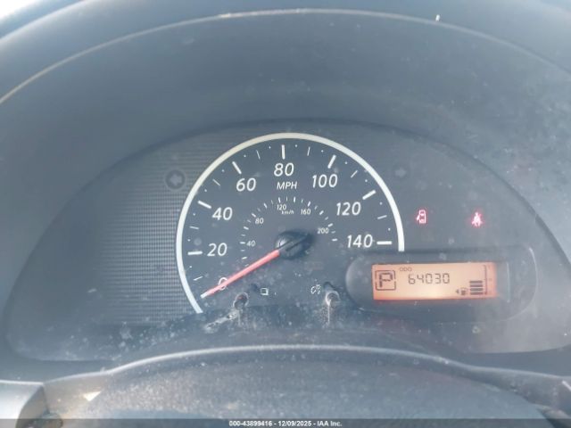 Nissan Versa 1.6 S+ Image 8