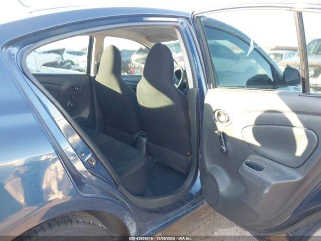 Nissan Versa 1.6 S+ Image 9