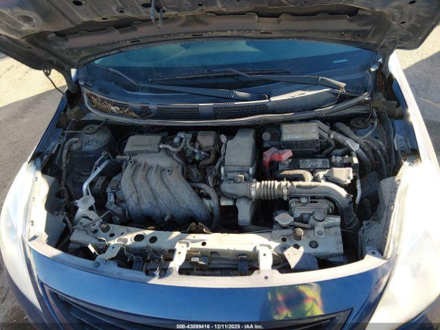 Nissan Versa 1.6 S+ Image 11