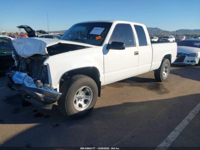 Chevrolet K1500 Fleetside Image 3