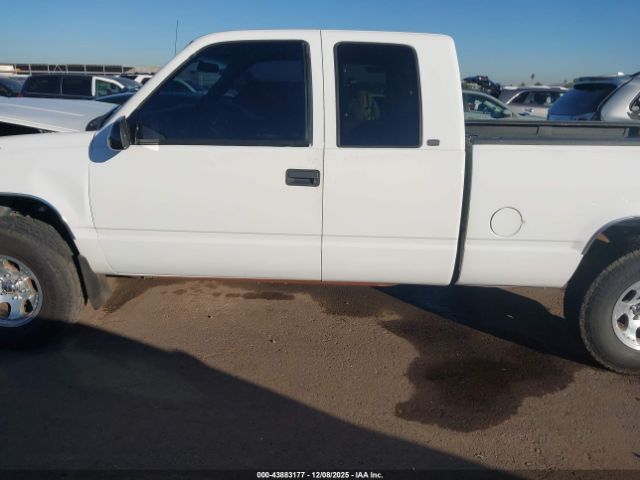 Chevrolet K1500 Fleetside Image 11