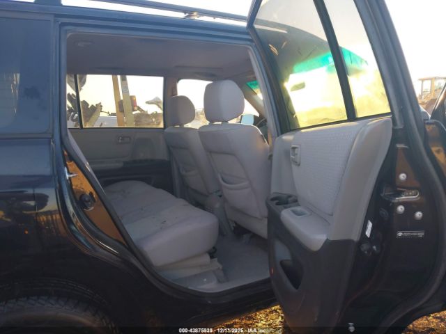 Toyota Highlander V6 Image 9