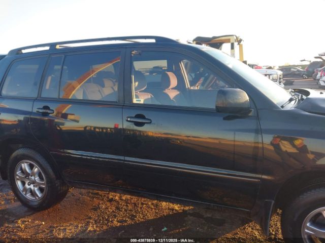 Toyota Highlander V6 Image 14