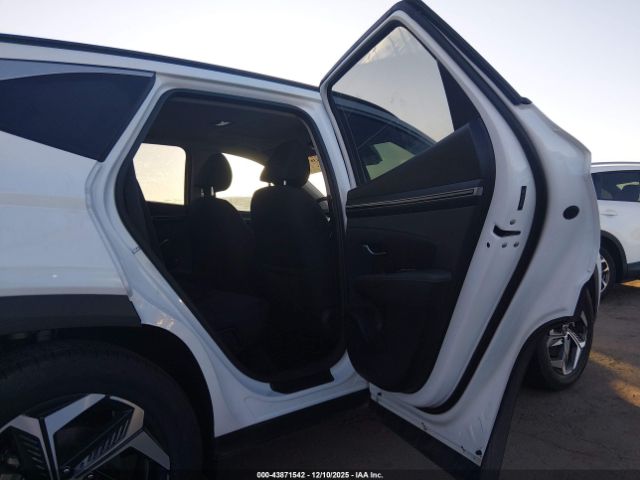 Hyundai TUCSON Sel Image 3