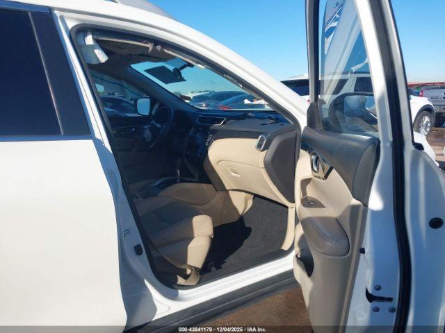 Nissan Rogue Sl Image 8