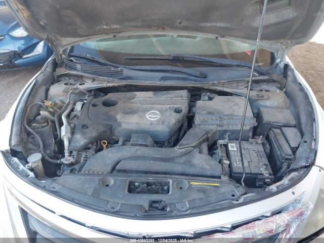 Nissan Altima 2.5 S Image 9