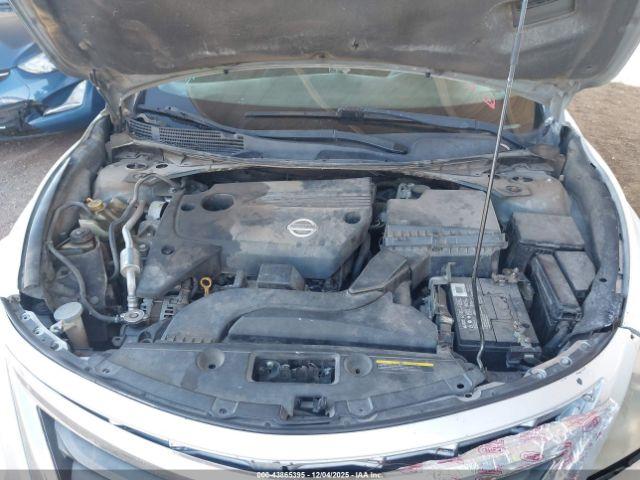 Nissan Altima 2.5 S Image 9
