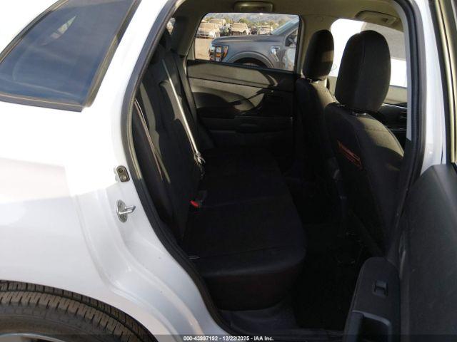 Mitsubishi Outlander Es Image 10