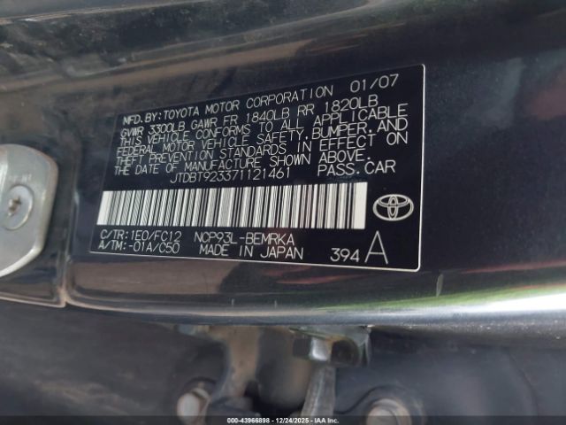 Toyota Yaris Image 9