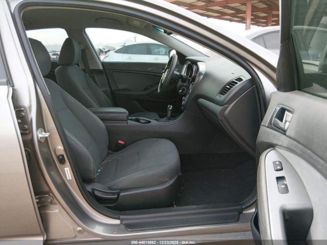 Kia Optima Lx Image 3