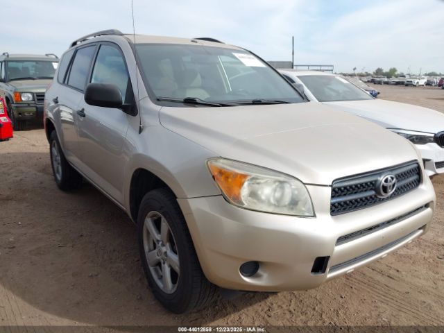 Toyota RAV4 Image 1