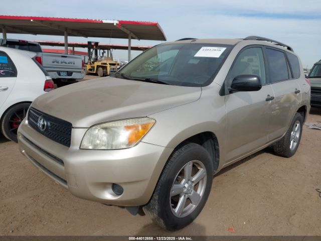 Toyota RAV4 Image 11