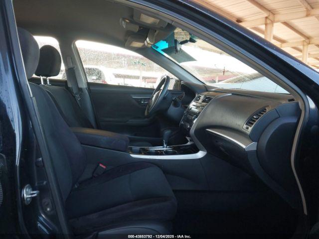 Nissan Altima 2.5 S Image 2