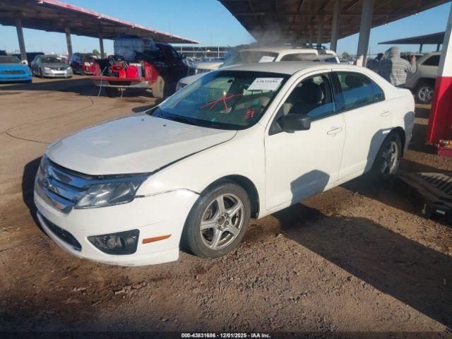 Ford Fusion S Image 2