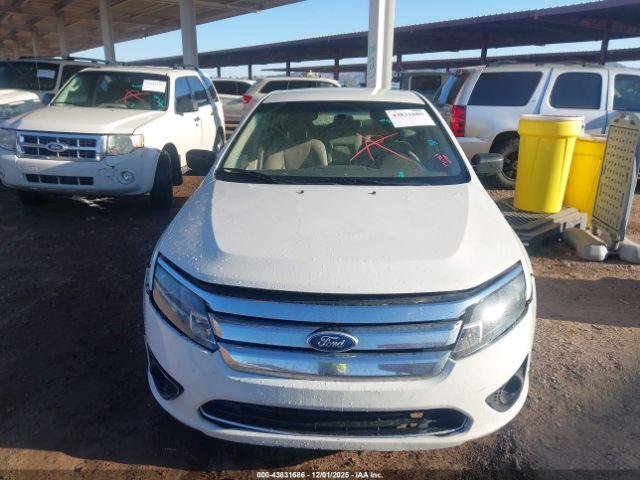 Ford Fusion S Image 9