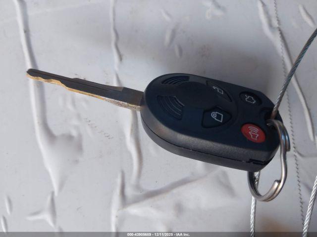 Ford F-350 Lariat Image 8