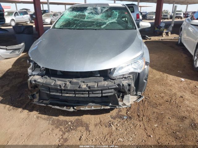 Toyota Camry Le Image 2