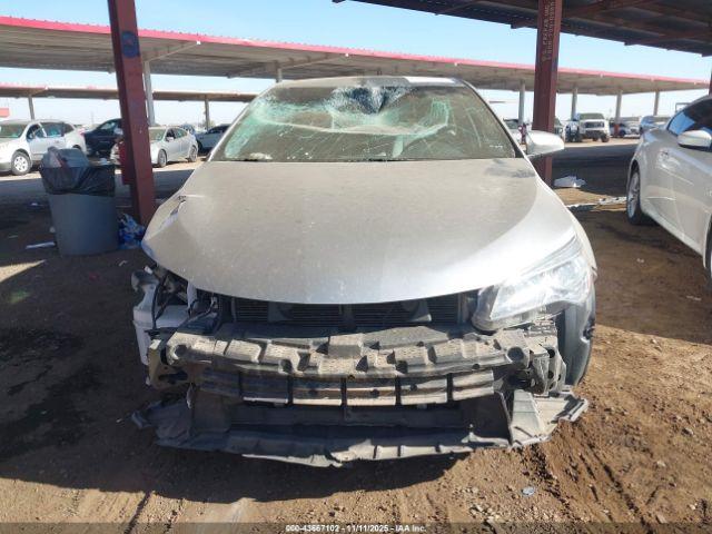 Toyota Camry Le Image 14