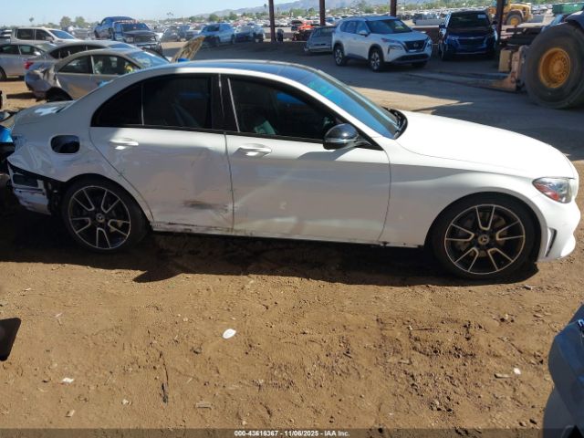 Mercedes-Benz C-Class 300 Image 15