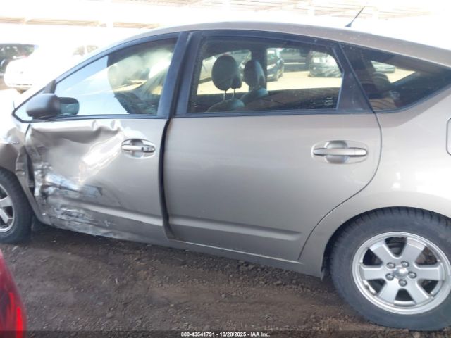 Toyota Prius Image 11