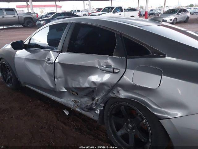 Honda Civic Si Image 15