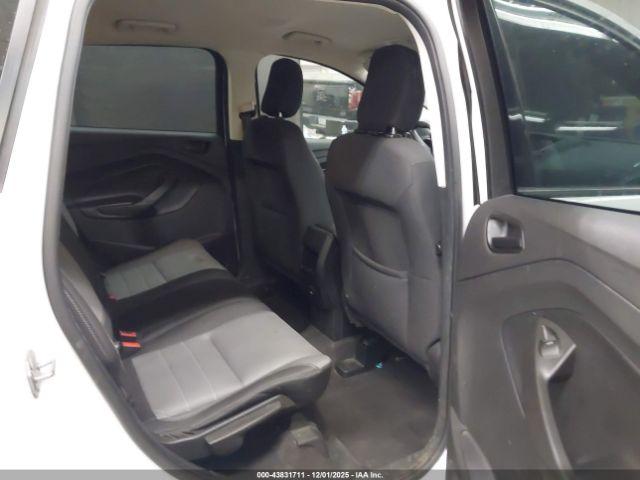 Ford Escape S Image 9