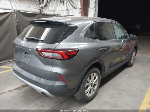 Ford Escape Active Image 4
