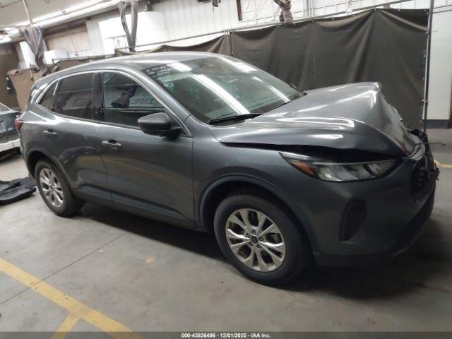 Ford Escape Active Image 13