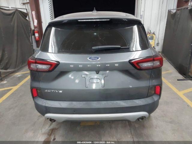 Ford Escape Active Image 14