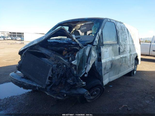 Chevrolet Chevy Van G2500 Image 3