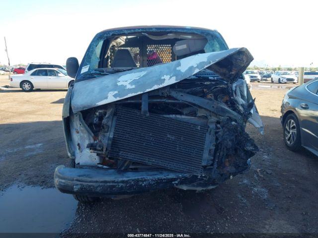 Chevrolet Chevy Van G2500 Image 15