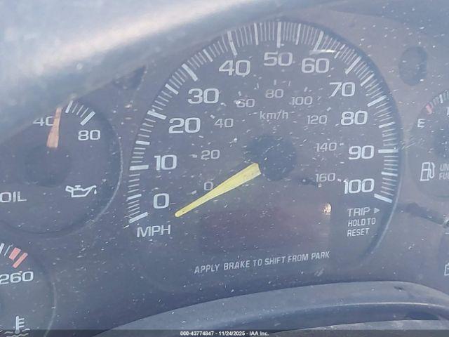 Chevrolet Chevy Van G2500 Image 14