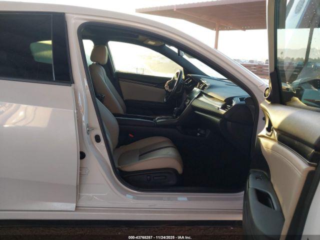 Honda Civic Sport Touring Image 14