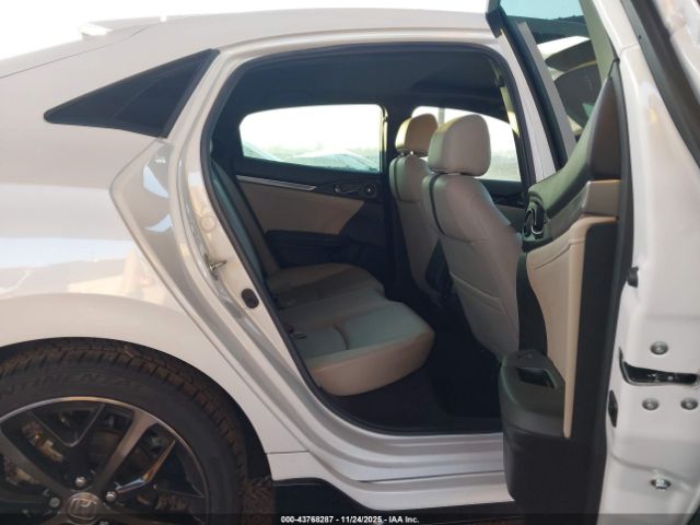 Honda Civic Sport Touring Image 6