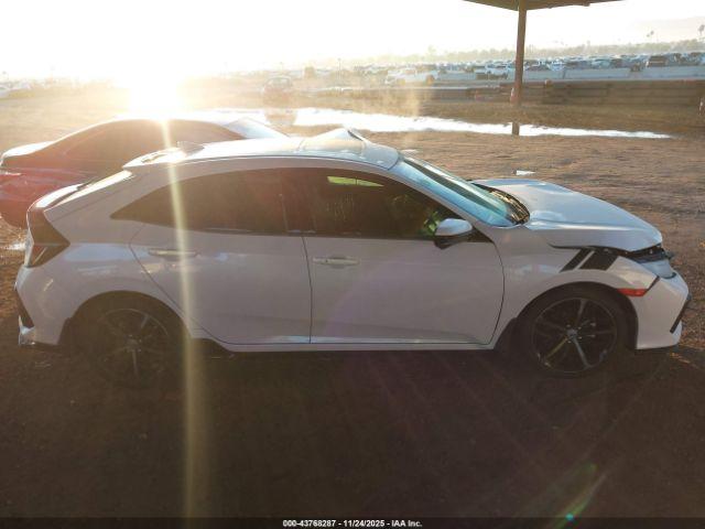 Honda Civic Sport Touring Image 9