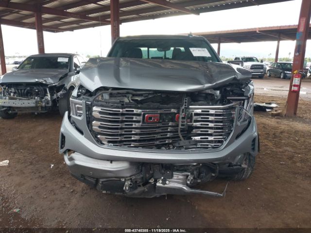 GMC Sierra 1500 4wd  Short Box Denali Image 15