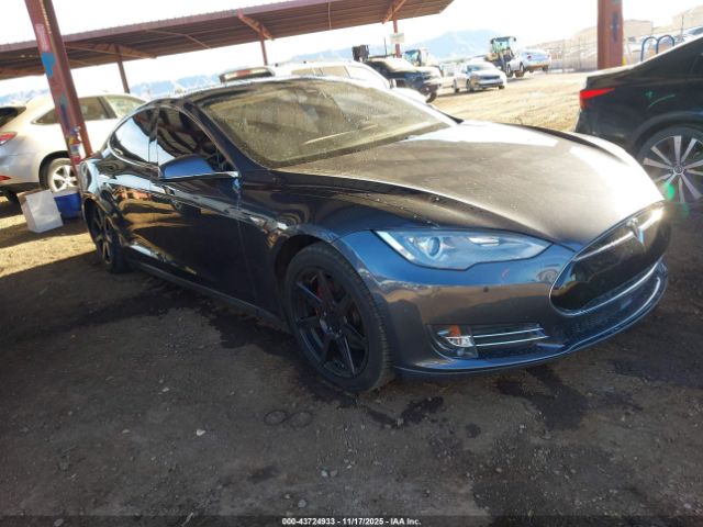 Tesla Model S Image 1