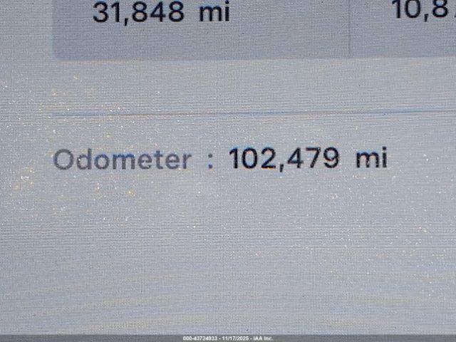 Tesla Model S Image 6