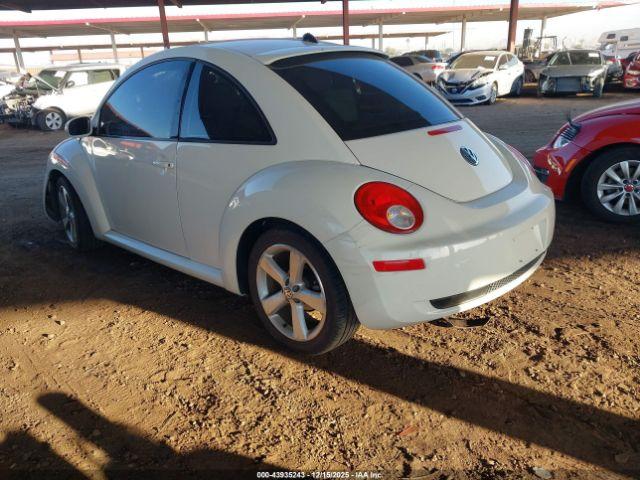 Volkswagen Beetle Image 11