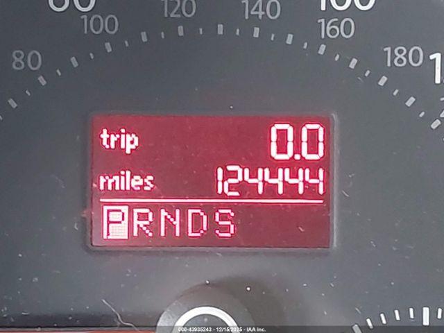 Volkswagen Beetle Image 9