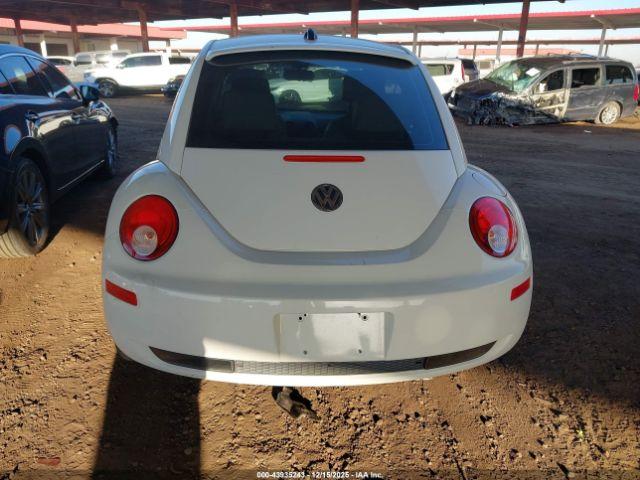 Volkswagen Beetle Image 15