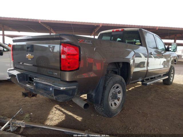 Chevrolet Silverado 2500 Ltz Image 6