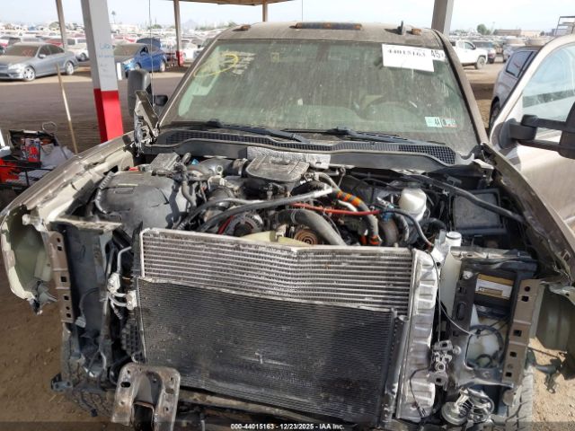 Chevrolet Silverado 2500 Ltz Image 17