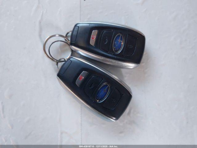 Subaru Outback 2.5i Limited Image 8