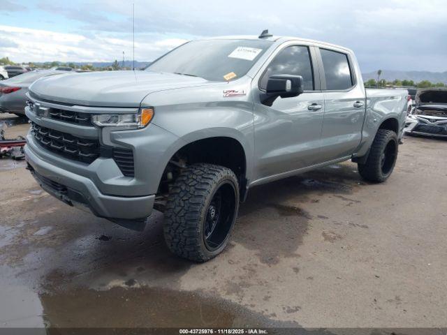 Chevrolet Silverado 1500 4wd  Short Bed Rst Image 3