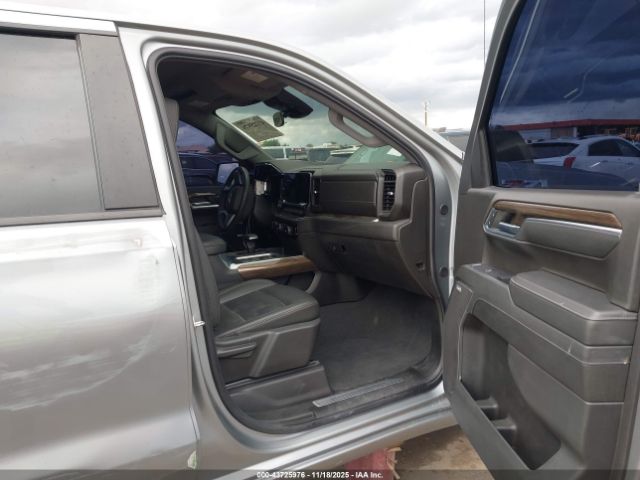 Chevrolet Silverado 1500 4wd  Short Bed Rst Image 7