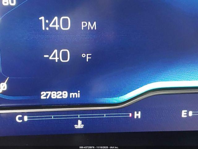 Chevrolet Silverado 1500 4wd  Short Bed Rst Image 13