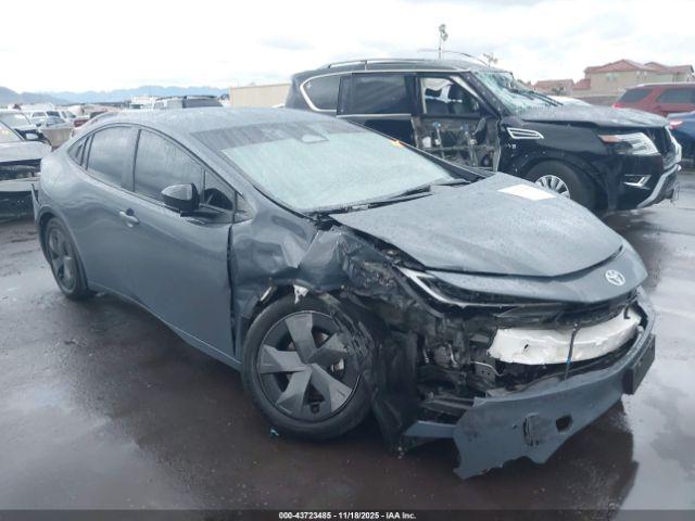 Toyota Prius Le Image 10